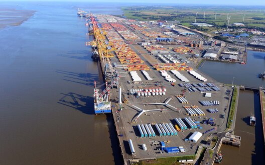 Luftbild vom Bremerhavener Hafen | © Eurogate Bremerhaven
