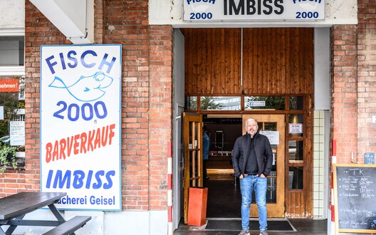 Der Imbiss „Fisch 2000“ ist seit Jahrzehnten Kult.  | © WFB/Kerstin Rolfes